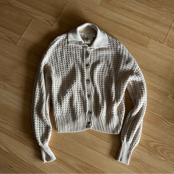 Rachel Zoe Sweaters - Rachel Zoe Crème Collared Crochet Light Knit Cardigan Medium